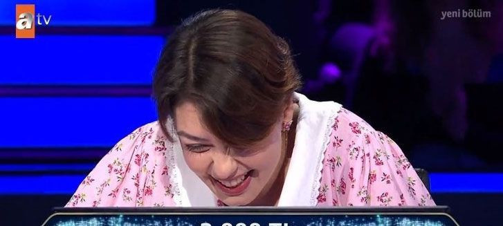 Kim Milyoner Olmak İster'de tarihi gece! Rabia Birsen Güvercin büyük ödülün sahibi oldu işte 1 milyonluk o soru - Resim: 1