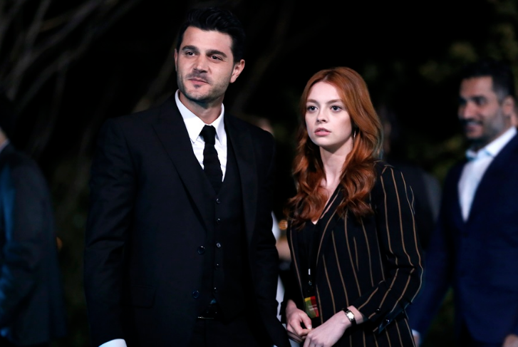 Kanal D'nin Leke dizisi reytinglerde çakıldı yönetmen apar topar seti terk etti - Resim: 1