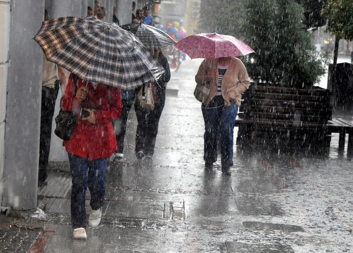 Meteoroloji hem alarm verdi hem de saat 50'den fazla ilde durum fena - Resim: 1