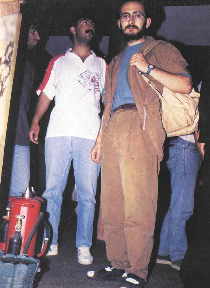 Türkiye'yi sarsan Madımak olayı! İşte ünlü isimlerin paylaşımları - Resim: 3