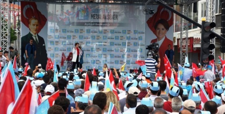 Akşener'e miting alanında büyük şok! - Resim: 2