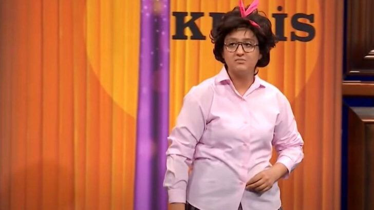 Güldür Güldür Show yıldızı Ecem Erkek boşanma sonrası isyan etti 'Yedirmem!' - Resim: 1