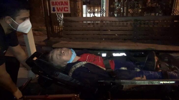 Ünlü gazinoların assolistiydi cami bahçesinde alkol komasında bulundu - Resim: 1