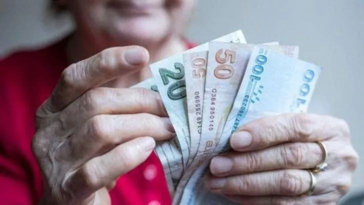Bankalar promosyon yarışına girdi! Hangi banka, ne kadar emekli promosyonu ödüyor? E-Devlet detayına bakın - Resim: 1