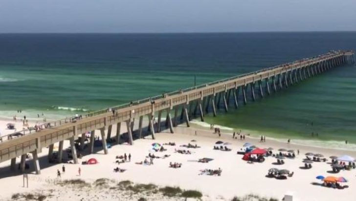 Korona günlerinde dünyayı şaşkına çeviren görüntü! Plajlara akın ettiler - Resim: 1