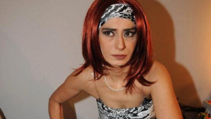 Emine Ün'ün kızı annesinin kopyası oldu - Resim: 2