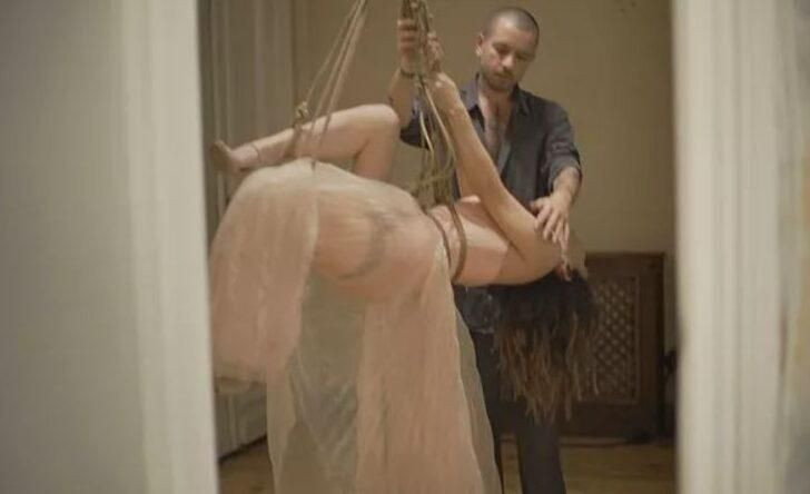 Gülşen'i de solladı Aynur Aydın 'popo' dekolteli eteğiyle sosyal medyayı yıktı geçti - Resim: 4