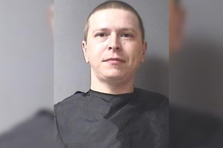 Seslere uyandı! Karısını başka bir adamla cinsel ilişkiye girerken yakaladı ve... - Resim: 3