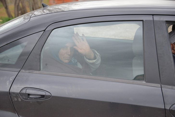 Çiftçi kadın kursiyere özel servis aracı - Resim: 1