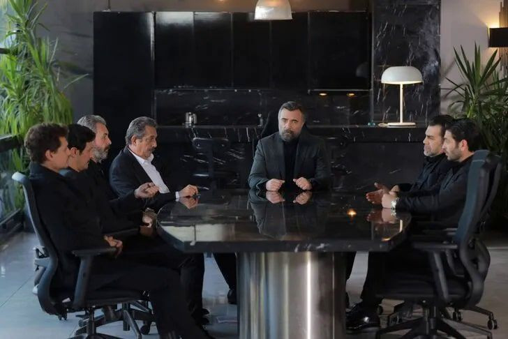 Eşkıya Dünyaya Hükümdar Olmaz'da oyuncu değişikliği EDHO'da 1 kişi gitti 2 kişi geldi - Resim: 1