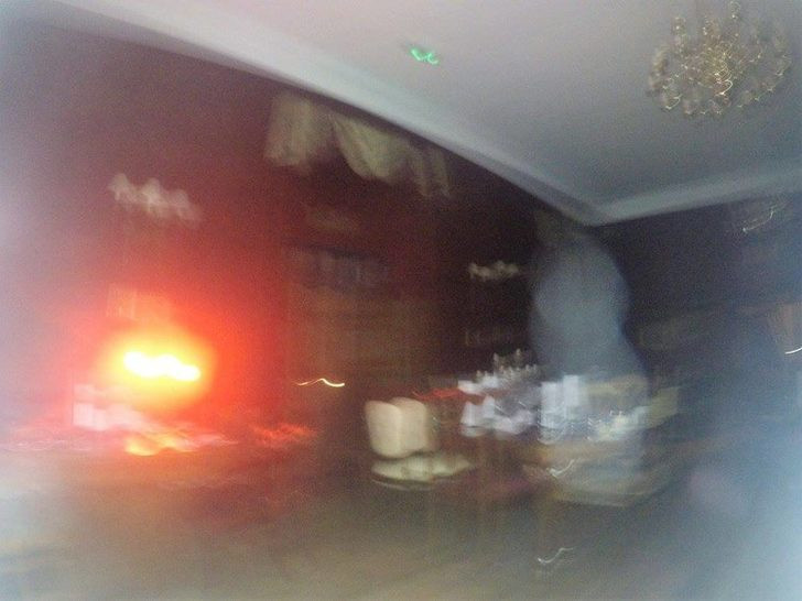 Bankacılığı bırakıp medyum oldu! Şimdi paraya para demiyor - Resim: 4