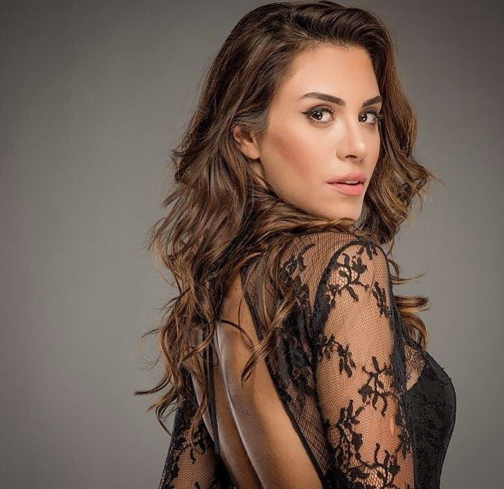 Yasağı yıllar sonra çiğnedi! Exxen Şeref Bey'in Suna'sı Şükran Ovalı: Ağladığına inanmıyorum - Resim: 1