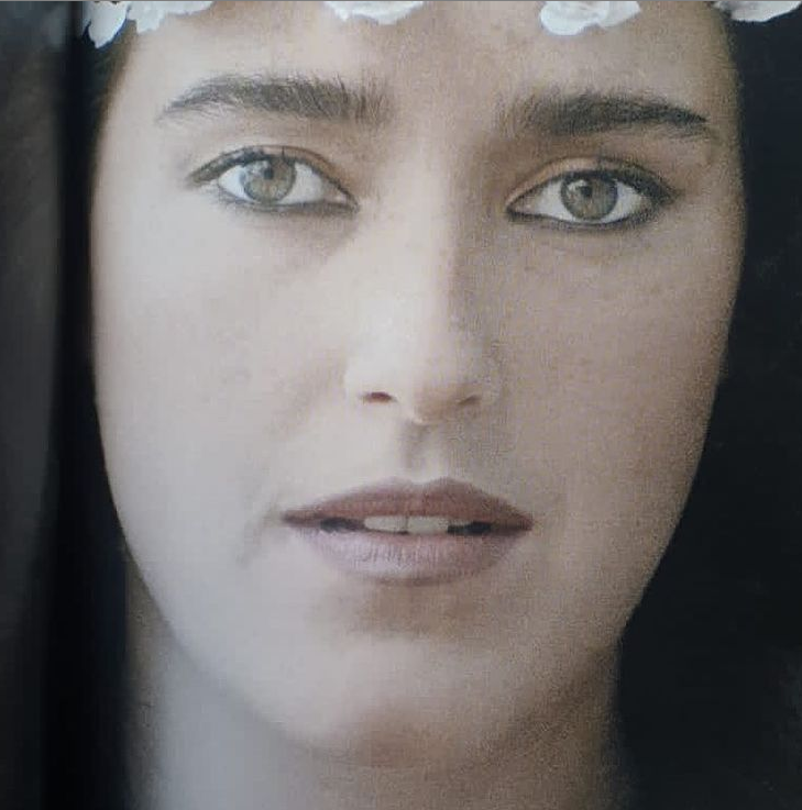 Yaprak Özdemiroğlu güzelliğiyle yıllara meydan okuyor son hali mest etti! - Resim: 2