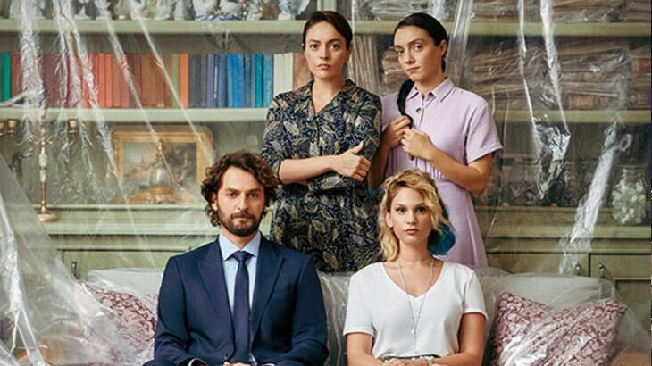 TRT 1 Masumlar Apartmanı'nın Safiye'si Ezgi Mola ateş püskürdü: Bir bitmediniz ulan adiler... - Resim: 1