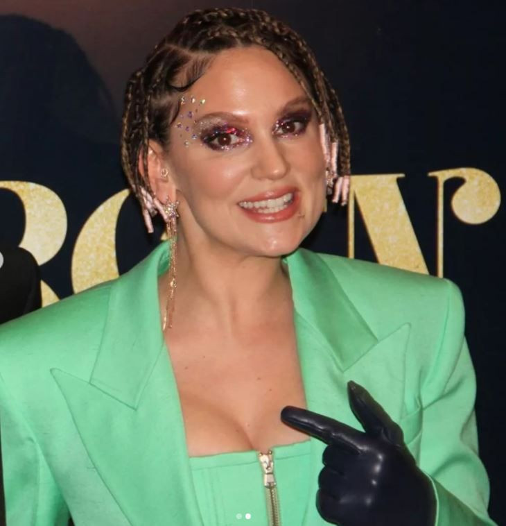 Farah Zeynep Abdullah'tan Bergen galasındaki yeşil takımını beğenmeyenlere cevap - Resim: 4