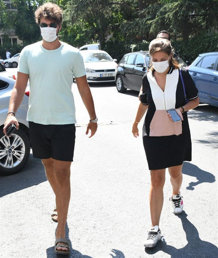 Eda Ece yine gergin! Sevgilisi Buğrahan Tuncer ile sokakta tartışmıştı - Resim: 4