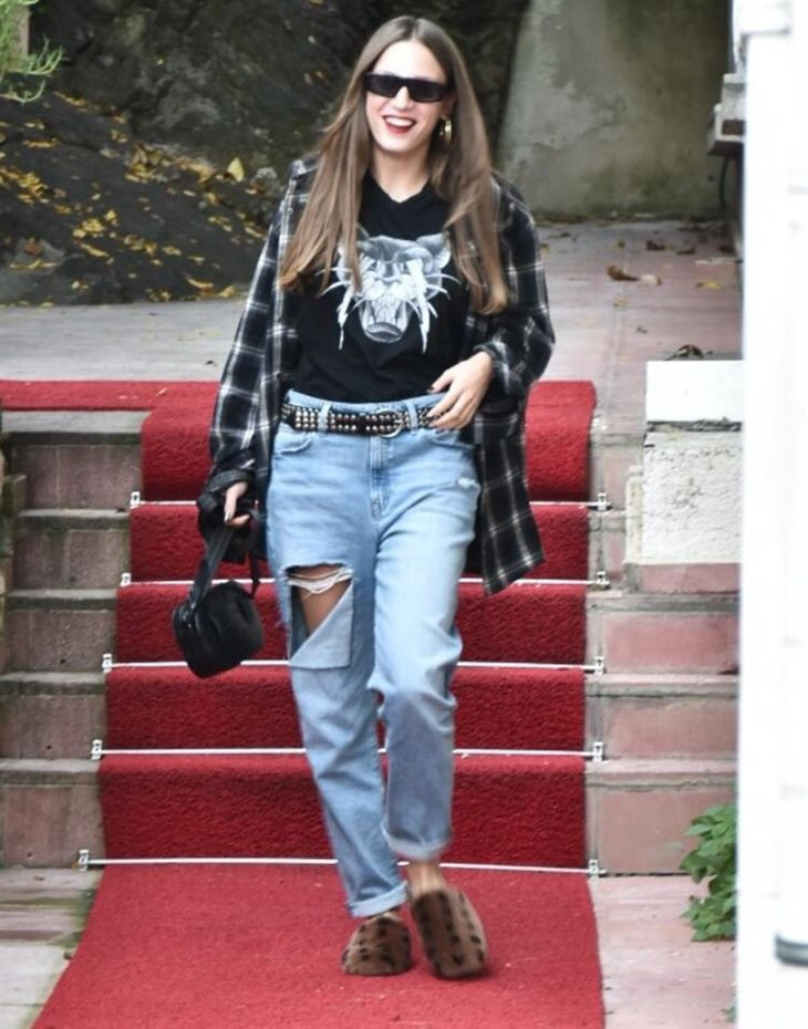 Serenay Sarıkaya 2 milyon TL'lik terlikle sokağa çıktı gündeme oturdu - Resim: 3