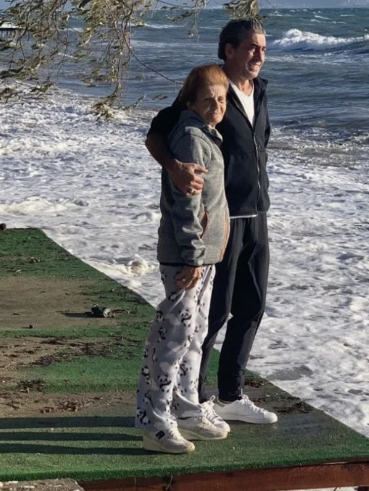 Erkan Petekkaya'dan anne itirafı! "O gün her şey bitti" - Resim: 1