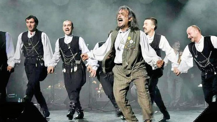 'Uçan Horoncu' lakaplı Şenol Şentürk kalbine yenildi - Resim: 3