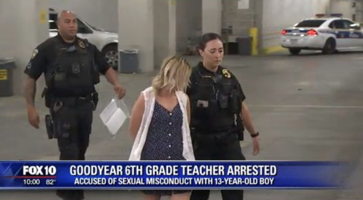 Whatsapp ele verdi! Evli öğretmen öğrencisiyle ilişkiye girmiş - Resim: 2