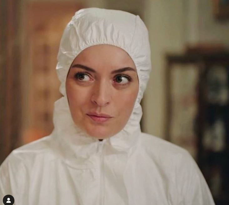 Masumlar Apartmanı'nın Safiye'si Ezgi Mola kardeşi 'Gülben' Merve Dizdar'ı rezil etti! - Resim: 3