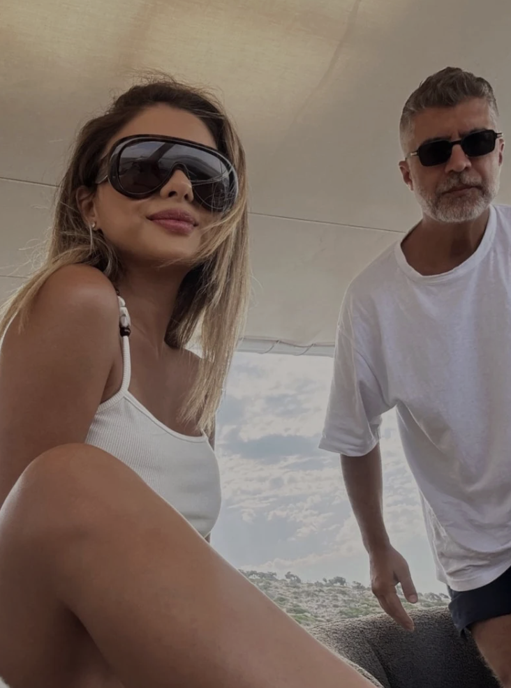 Özcan Deniz ve Samar Dadgar'dan romantik kareler! Öpücüklere boğdular - Resim: 5