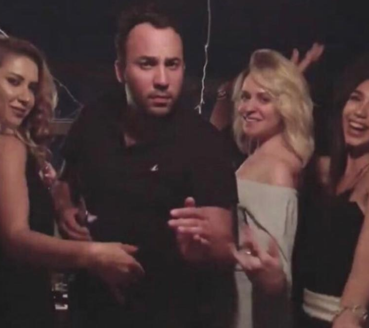 40 gün önce sevgilisi ölmüştü! Parti verdi dansöz oynattı - Resim: 4