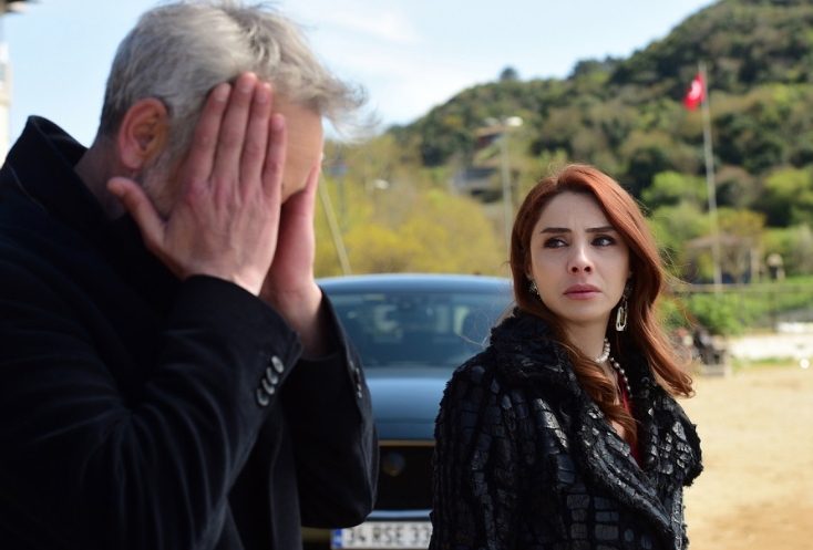 Kardeş Çocukları dizisinin kaderini etkileyecek değişiklik! Başrolden sonra o da gitti - Resim: 1