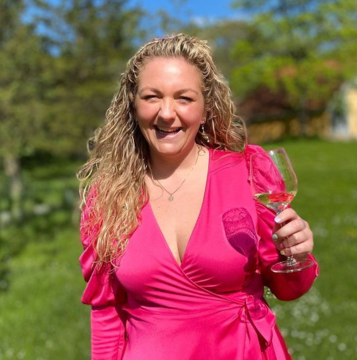 Gazeteci, röportaj için gittiği swinger partisinde canlı yayında cinsel ilişkiye girdi - Resim: 1