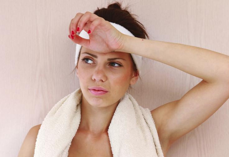 Elleri ve ayakları aşırı terleyenlere iyi haber! Terlemenin çaresi bulundu - Resim: 2