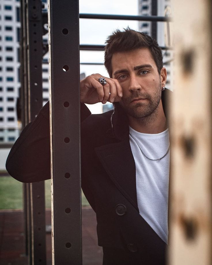 Bornozlu pozu olay yaratmıştı! Çağlar Ertuğrul o paylaşım hakkında konuştu - Resim: 2