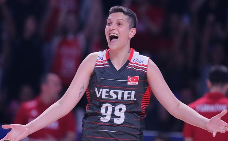 Ebrar Karakurt'tan Hollanda maçı sonrası o diziye gönderme! - Resim: 4