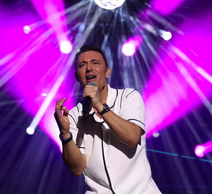 Mustafa Sandal'dan konserde çalışanı aşağıladı! Skandal sözler bomba gibi patladı - Resim: 3