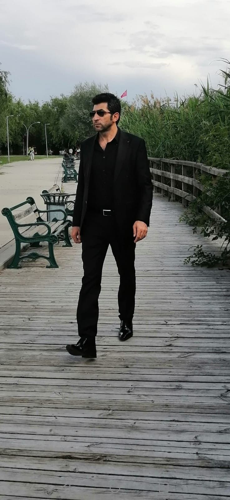 Benzerliği görenler gözlerine inanamadı! İşte Hakkarili Kenan İmirzalıoğlu - Resim: 4