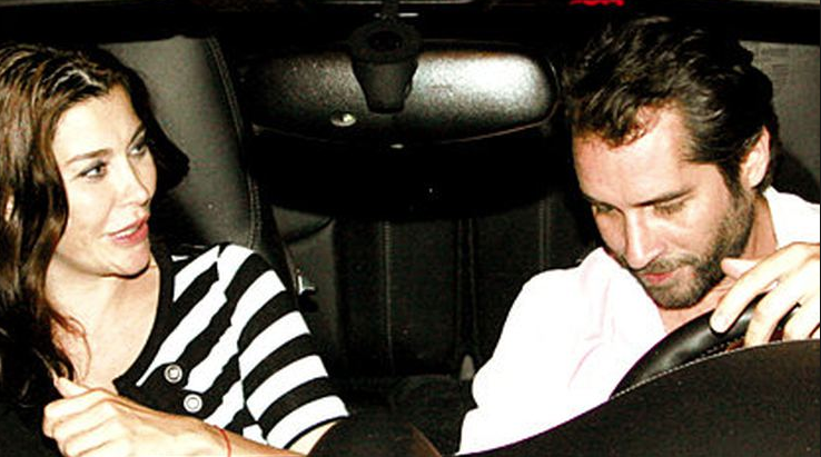 Mahkemelik olunca ateş püskürdü Deniz Akkaya darbeyi eski eşinden yedi - Resim: 4