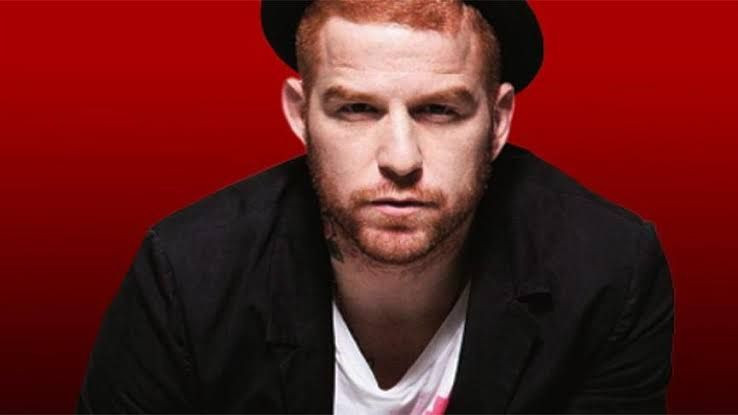 Gökhan Özoğuz'dan Alevi ailenin duvarına 'Defol' yazılmasına tepki - Resim: 4