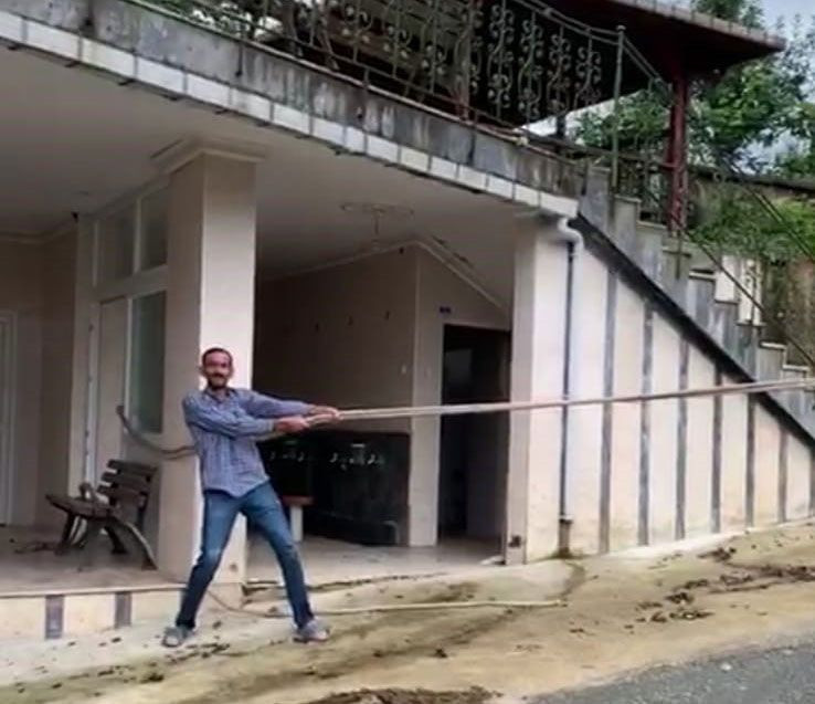 Rize'de esnafın yaptığına bakın dükkanını iple camiye bağladı - Resim: 2