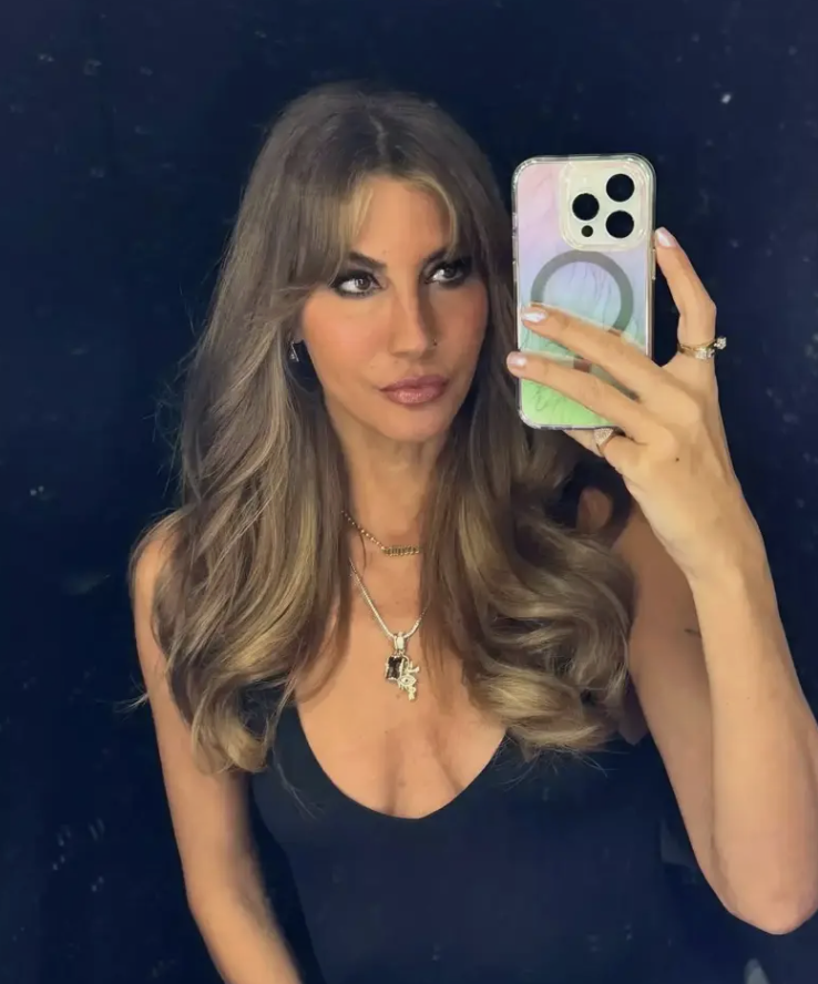 Çağla Şıkel aşk sessizliğini bozdu! "Sizi kırmak istemiyorum ama..." - Resim: 3