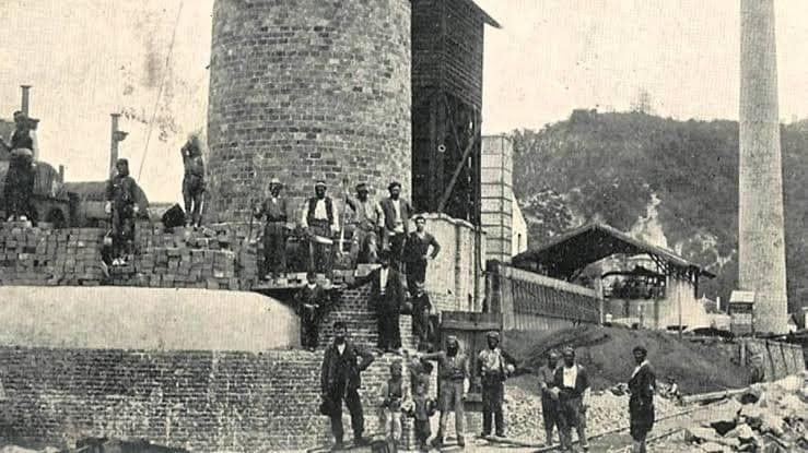 46 yıl önceki uçak fotoğrafı tüyleri diken diken eden kaybolan mesajı ortaya çıkarttı - Resim: 3