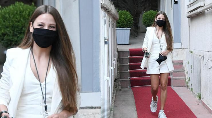 Serenay Sarıkaya Cem Yılmaz'ın dizisinde mi oynayacak? Yeni projesi hakkında ilk detayı verdi - Resim: 2