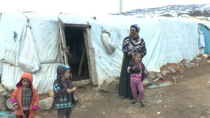 21 yıldır gelin geldiği çadırda yaşıyor! 15 çocuğunun altısı.. - Resim: 1