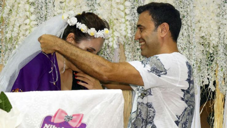 Funda Arar'dan büyük sürpriz sahnede evlendi - Resim: 2