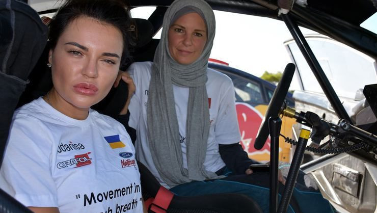 Burcu Çetinkaya başını açtı bu kadar yapabildim deyip sebebini açıkladı - Resim: 1