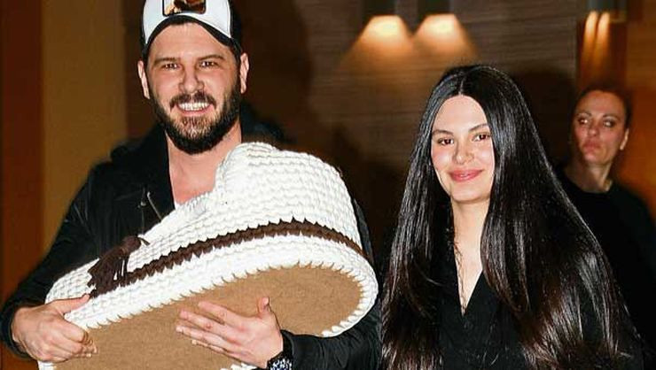 Almeda Abazi ve Tolgahan Sayışman bebeklerinin ilk fotoğrafı - Resim: 2