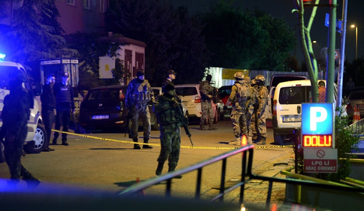 Şirinler Çetesi'ne AVM'da şok baskın! - Resim: 2