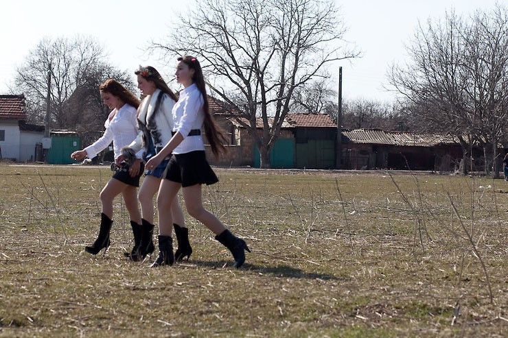 Gelin pazarı! Ufak yaşta onlarca genç kız... - Resim: 1