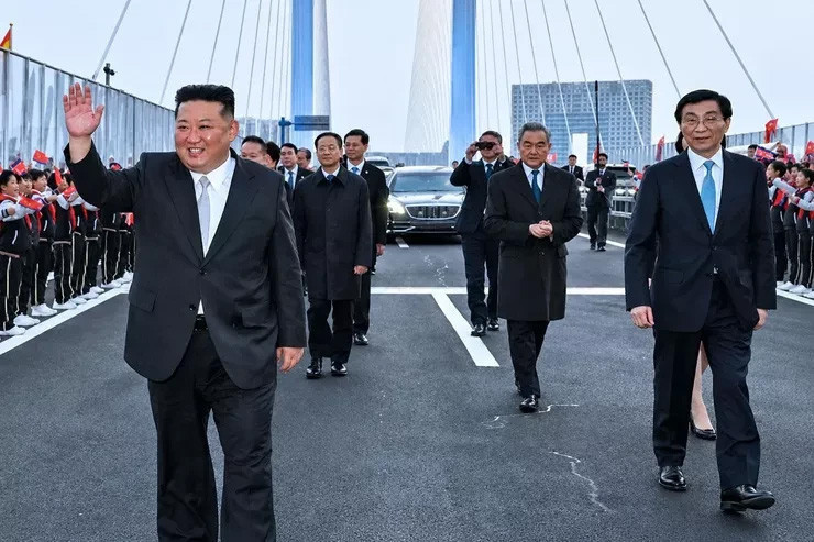 Ortalığı karıştıran iddia! Kuzey Kore lideri Kim Jong-Un öldü mü? - Resim: 5