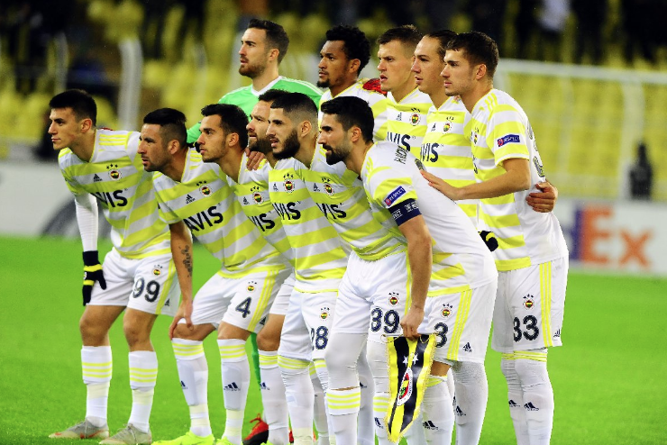 Fener'in fiyasko adamına olay sözler: Beceriksiz arogan - Resim: 2