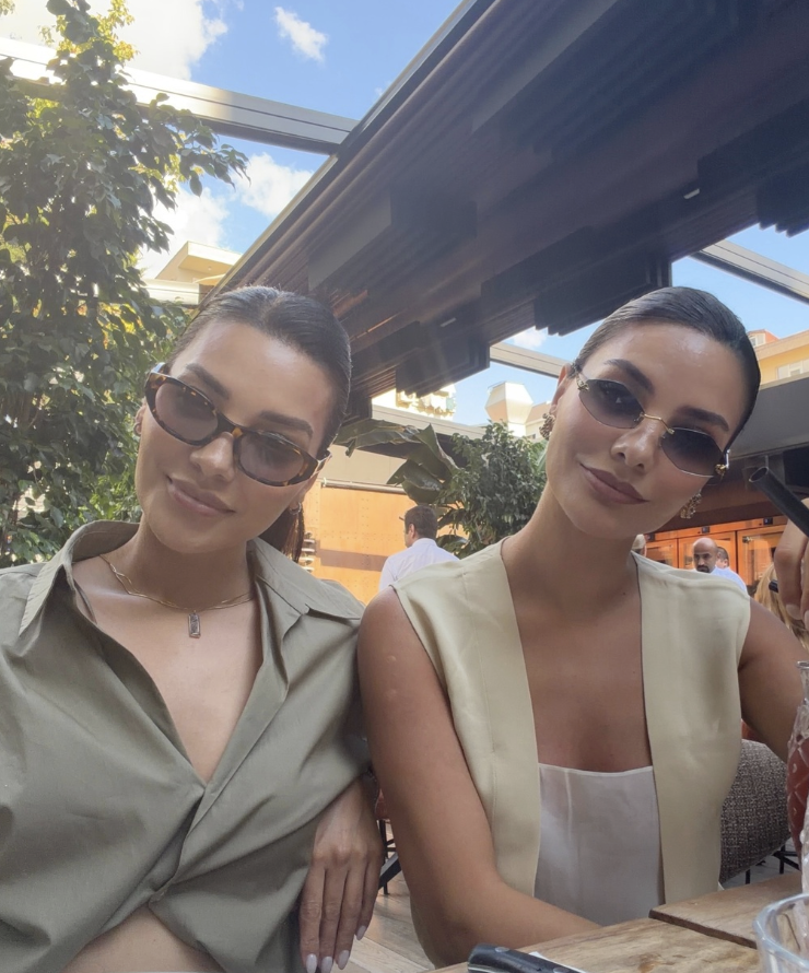 Hazal Filiz Küçükköse ikizi ile paylaştı! "Diğer yarım, canım" - Resim: 8