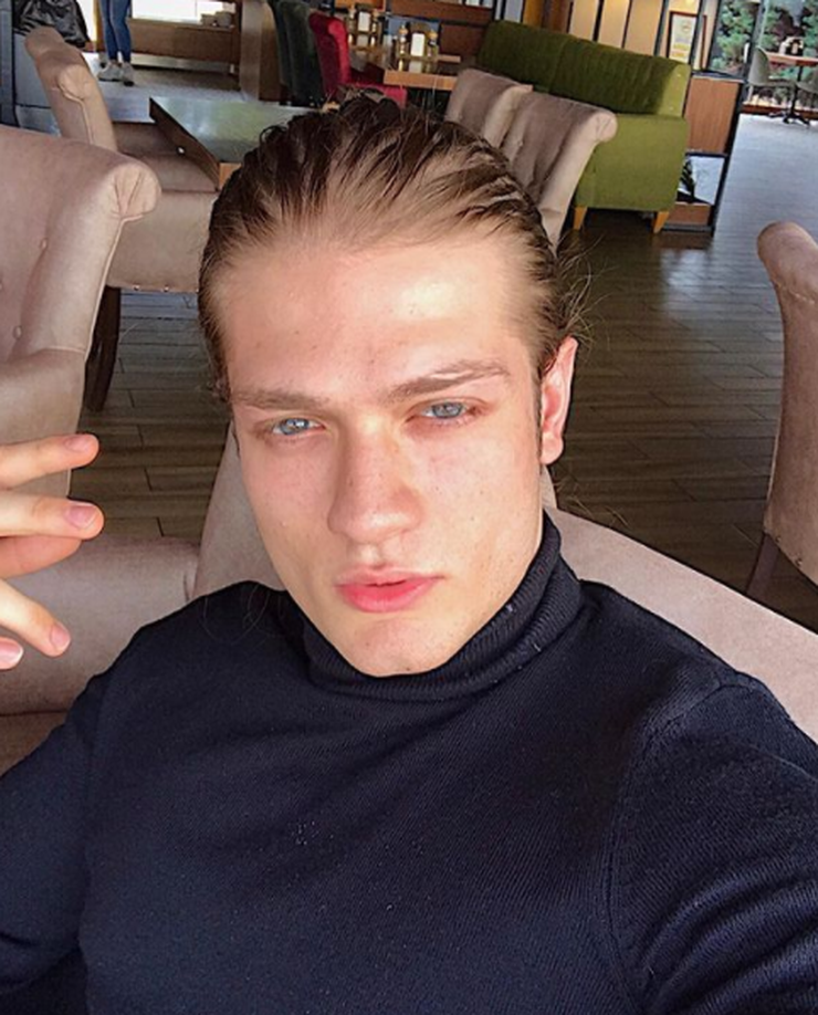 Kuzey Yıldızı İlk Aşk'ın yıldızı Korcan Kol'un saç itirafı olay! '50 bin dolar verdiler' - Resim: 3